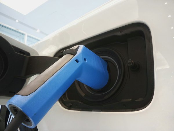 How to best utilize the UK's growing network of EV charging stations?